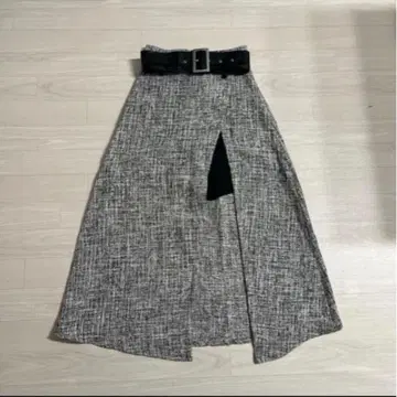 RESEXXY / 쓰리 사이즈 / 플레어 스커트 그레이 계열 벨트 포함