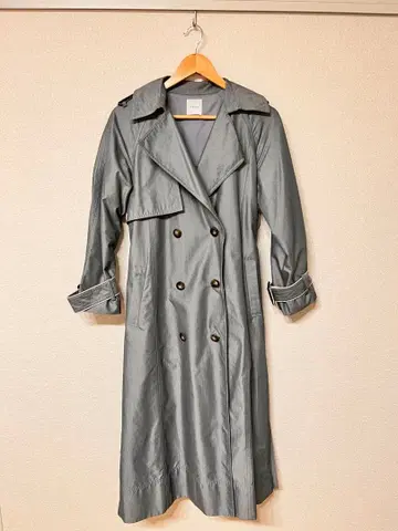 AMERI 라이트 블루 더블 브레스트 트렌치코트