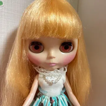 네오 브라이스 인형 블론드 헤어