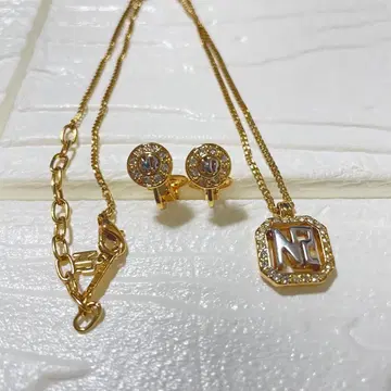 니나리치 목걸이&귀찌 세트 로고 골드
