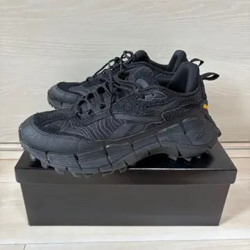 리복 지그 키네티카 GORE-TEX 블랙