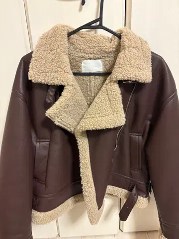 Chico 브라운 무스탕 자켓