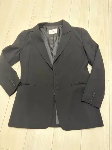 Couture Brooch 블랙 테일러드 자켓