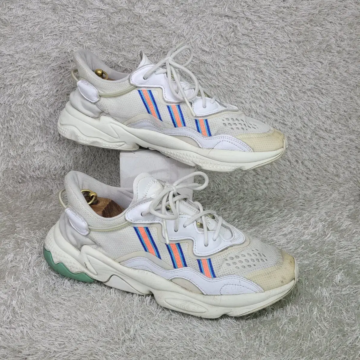 Used Jjangjjangman 275 Adidas Ozweego sneakers