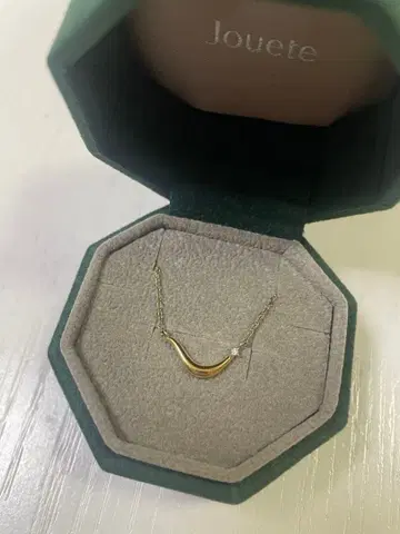 Jouete 디아망테 웨이브 골드 목걸이