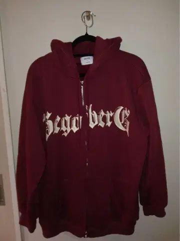 구제 의류 지퍼 후드티 와인 레드