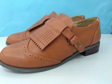 사만사 모스모스 카멜 프린지 로퍼 택 포함 미사용품 하자 있음