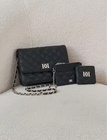 Darich DD 로고 퀼팅 트래블 세트 BLK