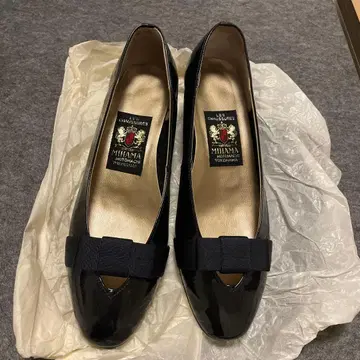MIHAMA 블랙 펌프스 24cm 리본 포함