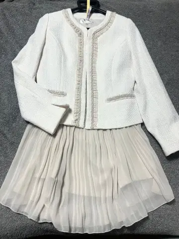 9호 화이트 베이지 수트 2세트