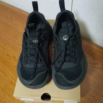 머렐 스니커즈 블랙 22.5cm