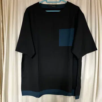 CONFIRM 블랙 T셔츠 M 사이즈 포켓 부착