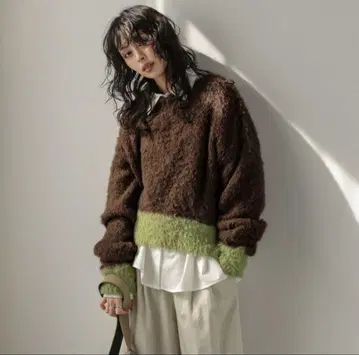 샤기 니트 바이컬러 배색 드롭 숄더 긴팔 2025 가을/겨울 신상