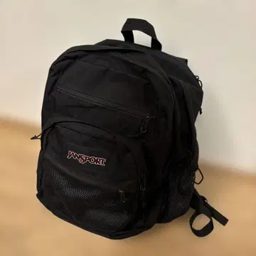JANSPORT 블랙 메쉬 포켓 백팩