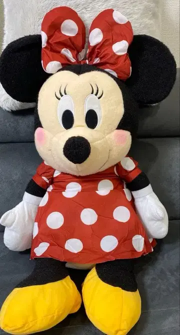 라운드1 한정판 미니 마우스 봉제 인형