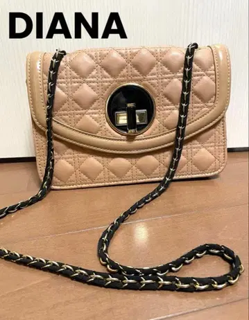DIANA 베이지 퀼팅 숄더백