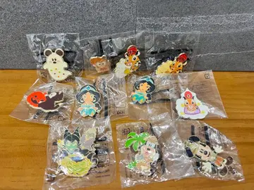 디즈니 핀 배지 참 11개