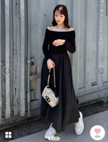 [ SNIDEL ] Sustainable 오프숄더 도킹 원피스 블랙