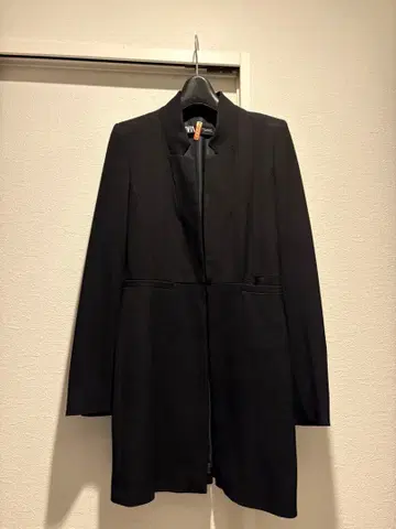 ZARA 블랙 테일러드 자켓(XS)