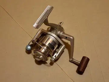 중고 시마노 SHIMANO 트윈 파워 2000XT