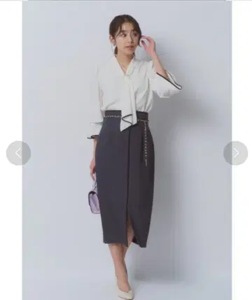 [ 미사용 새상품 ] 저스길리티 펄 벨트 타이 스커트 SS