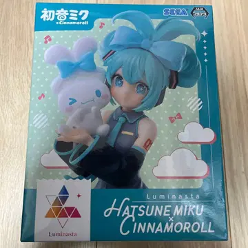 하츠네 미쿠 x 시나모롤 Luminsta