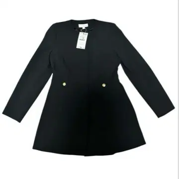 새상품 미사용품 자라(ZARA) 블랙 컬러 크루넥 코트 골드 컬러 버튼