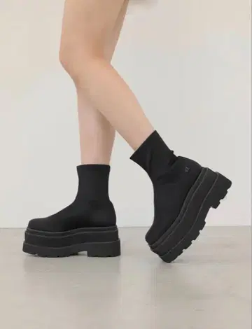 Darich 울트라 스트레치 플랫 숏부츠