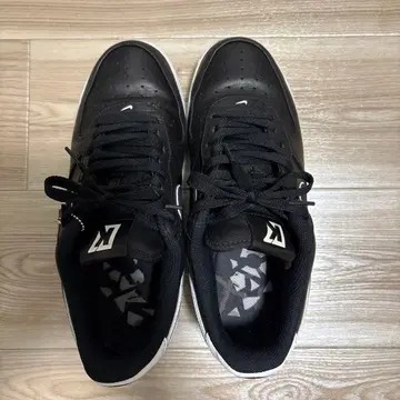 콜린 패닉 에어포스 스니커즈 블랙