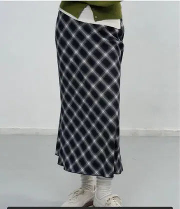 General idea 체크 무늬 타이트 스커트