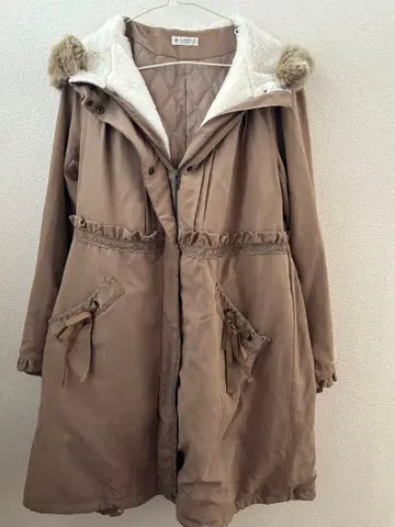 axes famme 모즈 코트 베이지 M 사이즈