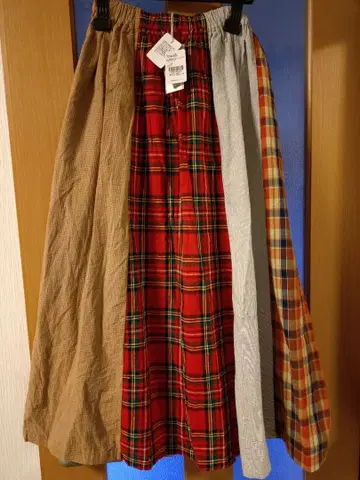 내추럴 랜드리 체크 무늬 플레어 스커트 택 포함 새상품