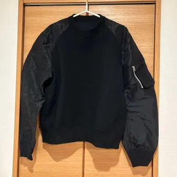 sacai 사카이 2025ss MA-1 스펀지 맨투맨 블랙