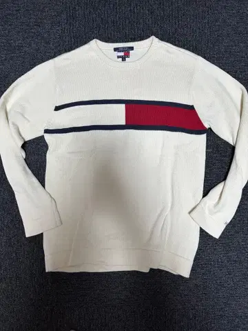 TOMMY JEANS 아이보리 스웨터