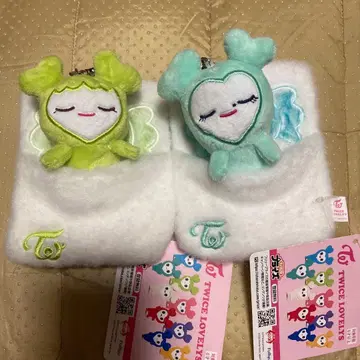 GIGO TWICE LOVERYS 이불 낚시릴 패스케이스