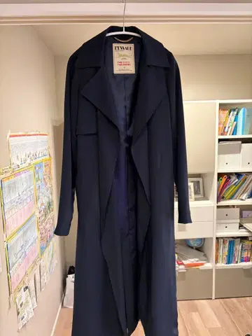 L'ESSAGE 네이비 트렌치코트