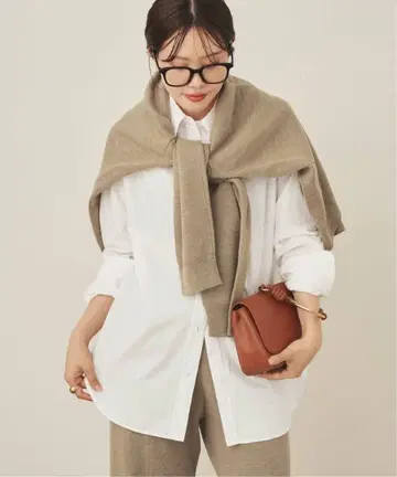 이번 시즌 새상품급 플라주 Typewriter Elegant 셔츠