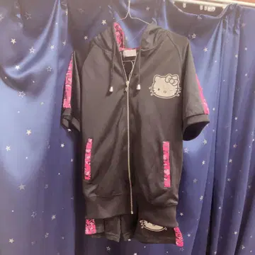 Hello Kitty 상하의 세트