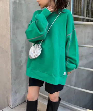 헬로 샌프란시스코 / 배색 스티치 오버 맨투맨