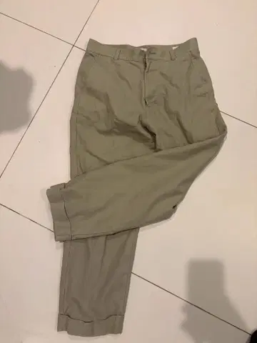 카키 스트레이트 레그 팬츠