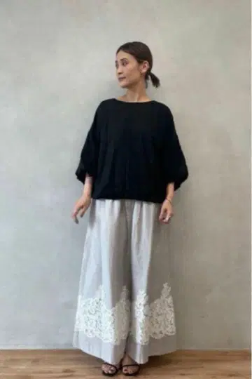 비어즐리 밑단 자카드 사루엘 배기 팬츠