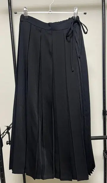 심플리시떼 플리츠 스커트