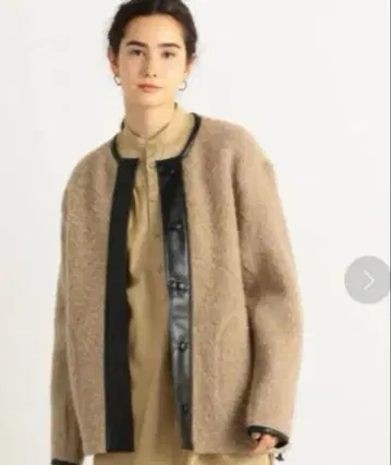 투모로우랜드 보아 아우터 새상품급