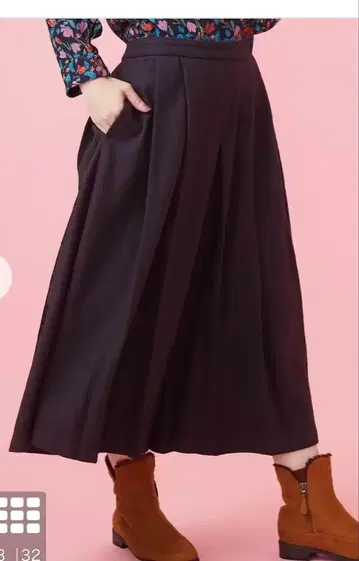 미사용 호코모모라 압축 천축 플리츠 와이드 팬츠 42