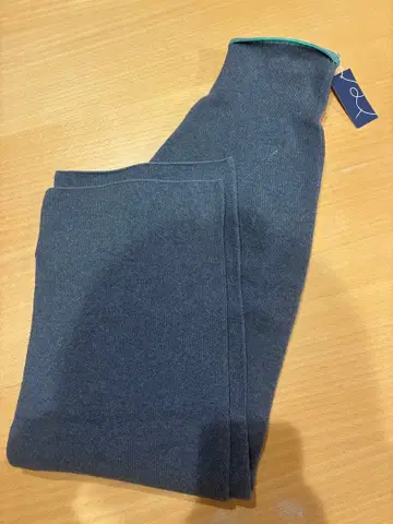 미사용 새상품 팔라스 팰리스 니트 팬츠