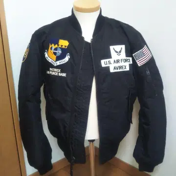 AVIREX MA-1 플라이트 자켓 블랙