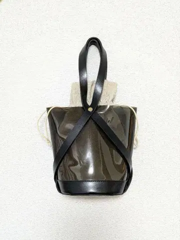 새상품급 [ BEAMS HEART ] PVC 핸드백