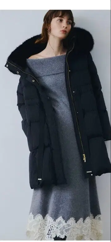 FRAY ID 퍼 부착 롱 다운 자켓