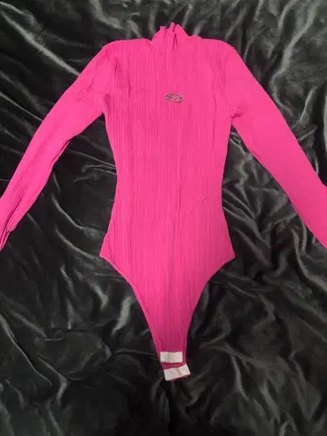 아메무라 Otogirls 핑크 하이넥 바디수트
