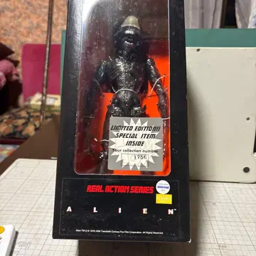 REAL ACTION SERIES 에일리언 한정판 피규어 1992